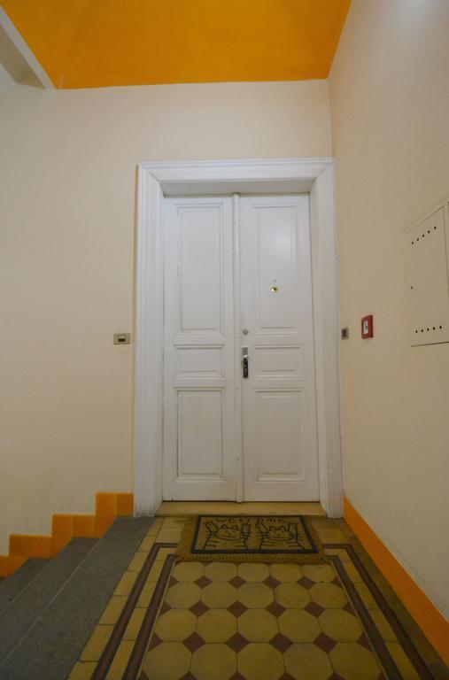Cozy Flat By The Astronomical Clock Daire Prag Dış mekan fotoğraf