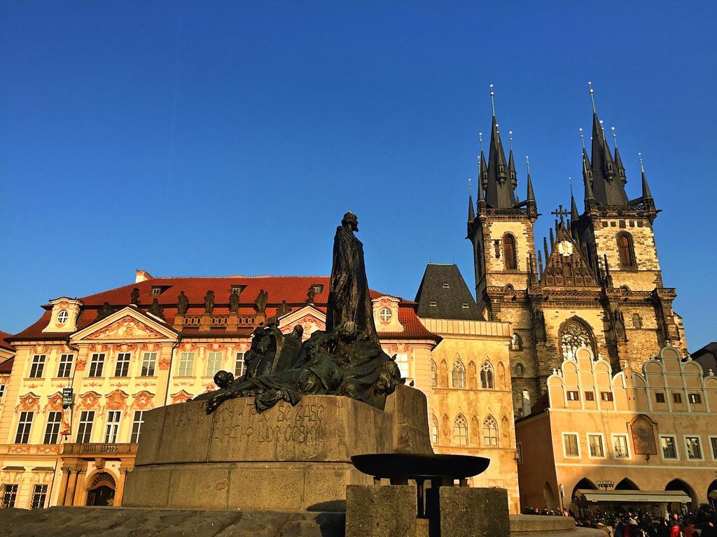 Cozy Flat By The Astronomical Clock Daire Prag Dış mekan fotoğraf