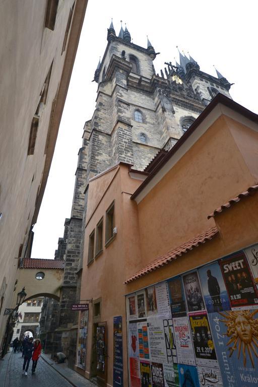 Cozy Flat By The Astronomical Clock Daire Prag Dış mekan fotoğraf