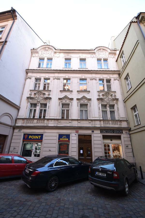 Cozy Flat By The Astronomical Clock Daire Prag Dış mekan fotoğraf